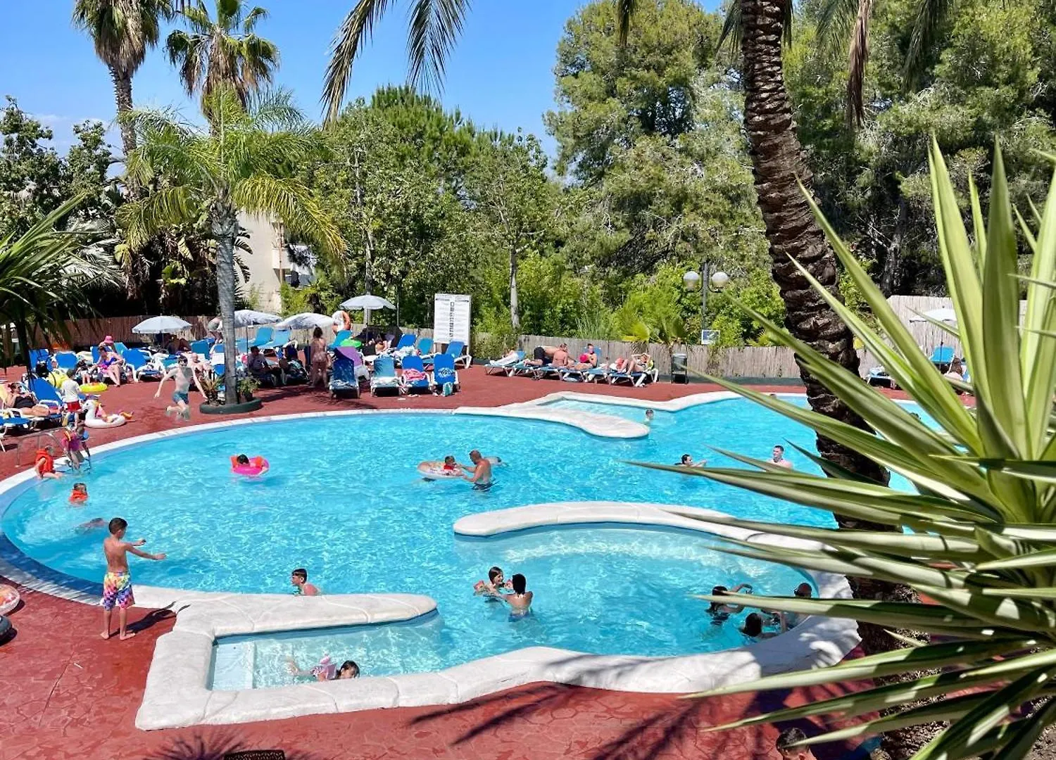 Apartbeach Festival Village 3 Y Vistas Piscina Salou 0*,